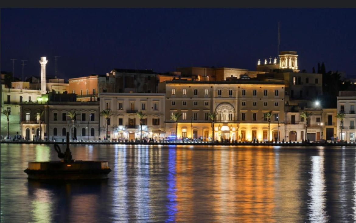 Hotel Flora House Brindisi Exterior foto